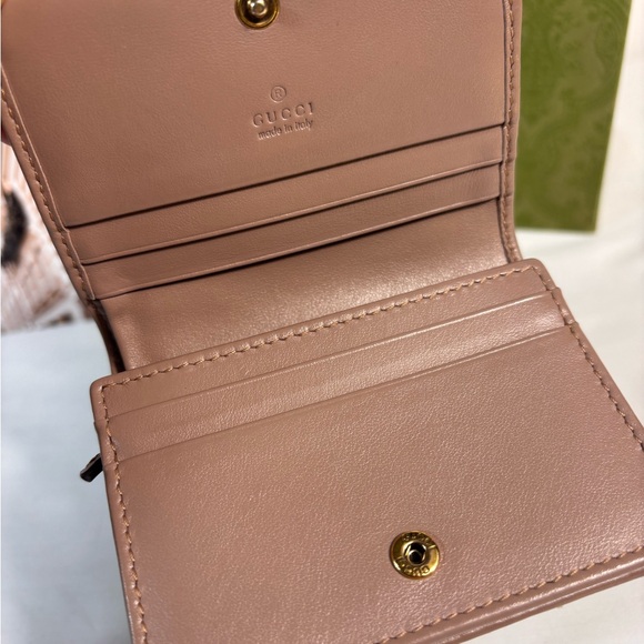 Beautiful Gucci Marmont Card Case Sold - Picture 10 of 16